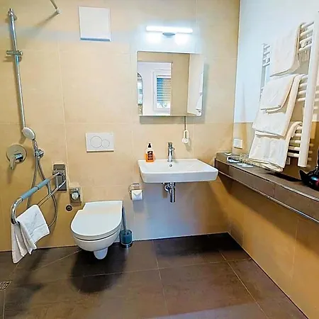 Lamm Hotel 3*