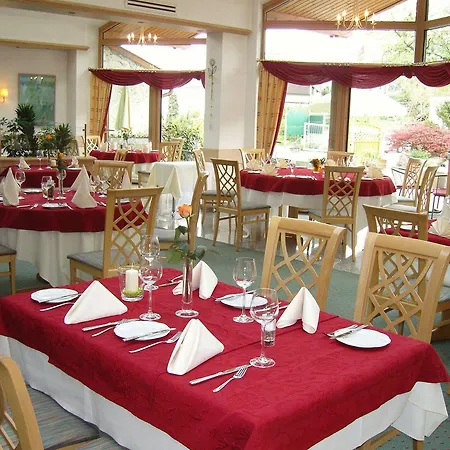 Lamm Hotell